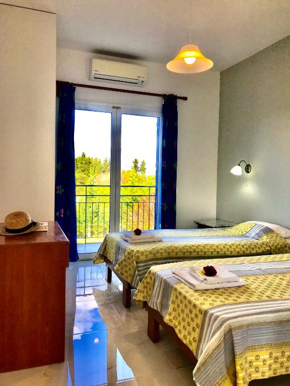 Room in Apartment - Banos Apartments And Swimming Pool room 3